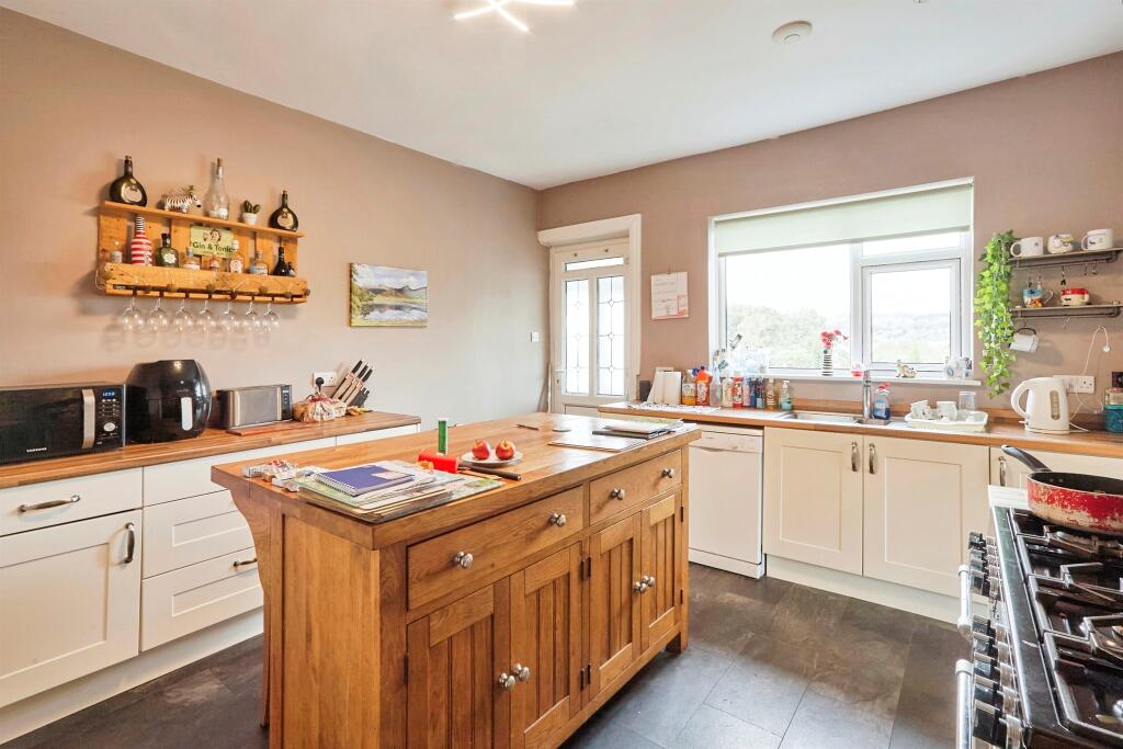Additional image 4 of Bradford Road, Cottingley, Bingley