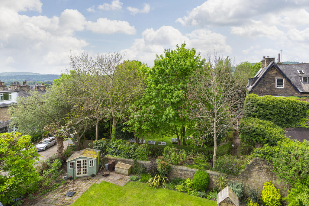 Additional image 14 of Hall Bank Drive, Bingley, West Yorkshire, BD16