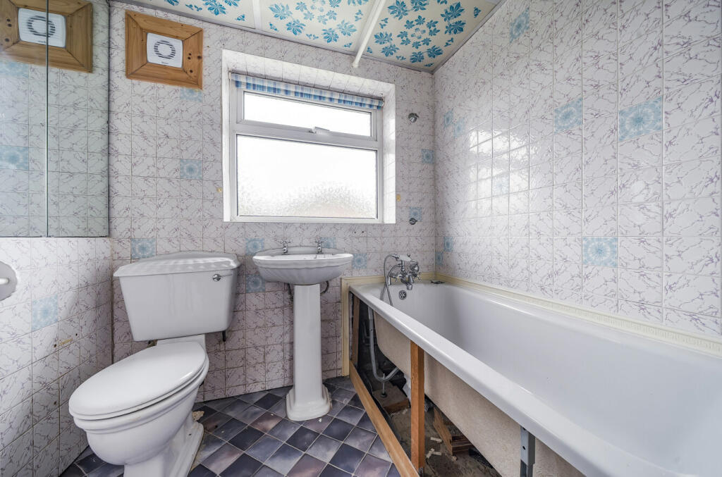 Additional image 13 of Belmont Lane, Chislehurst, Kent, BR7