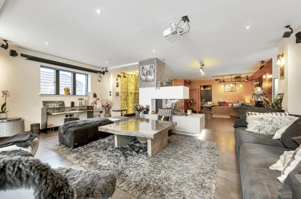 Additional image 3 of Ashgrove Avenue, Bristol, BS8