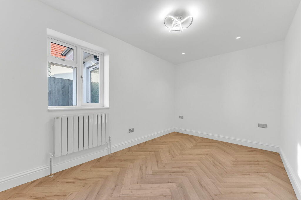 Additional image 16 of Pinewood Drive, Orpington, BR6