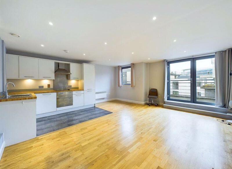 King Square Avenue, Bristol, BS2