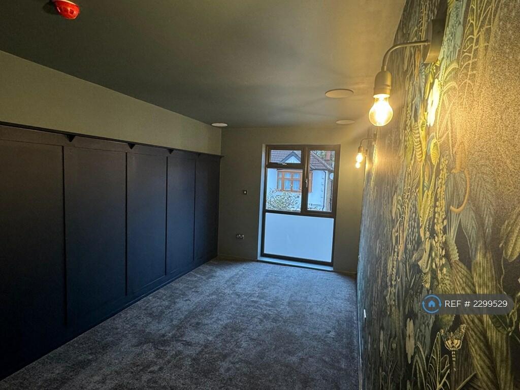 Additional image 5 of Langdon Road, Bromley, BR2