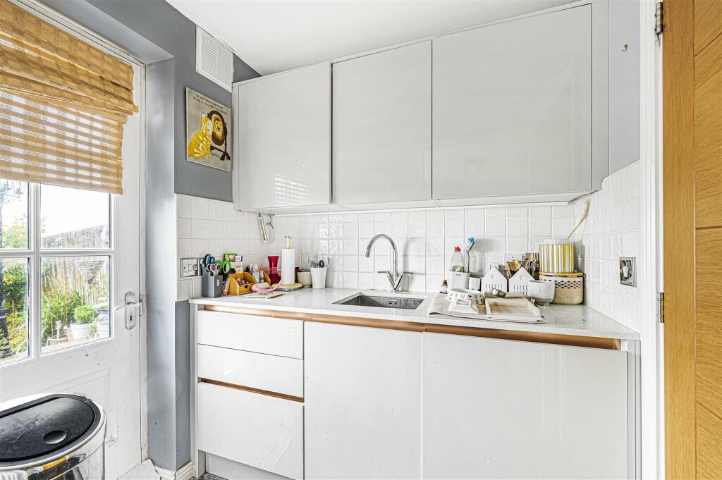 Additional image 14 of Hill Top Way, Newhaven