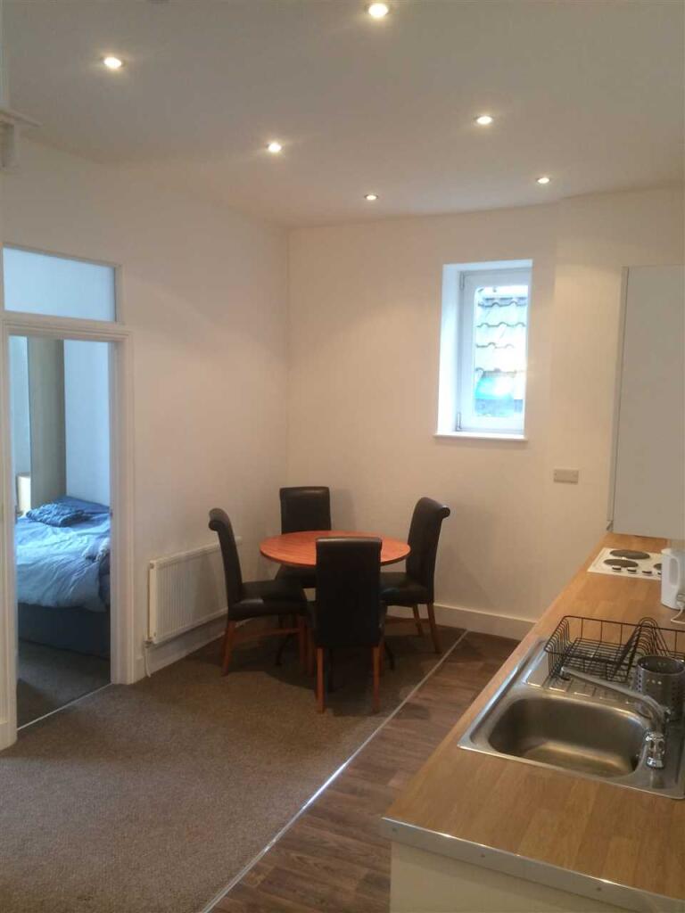 Additional image 15 of Top Floor Flat Clifton Road