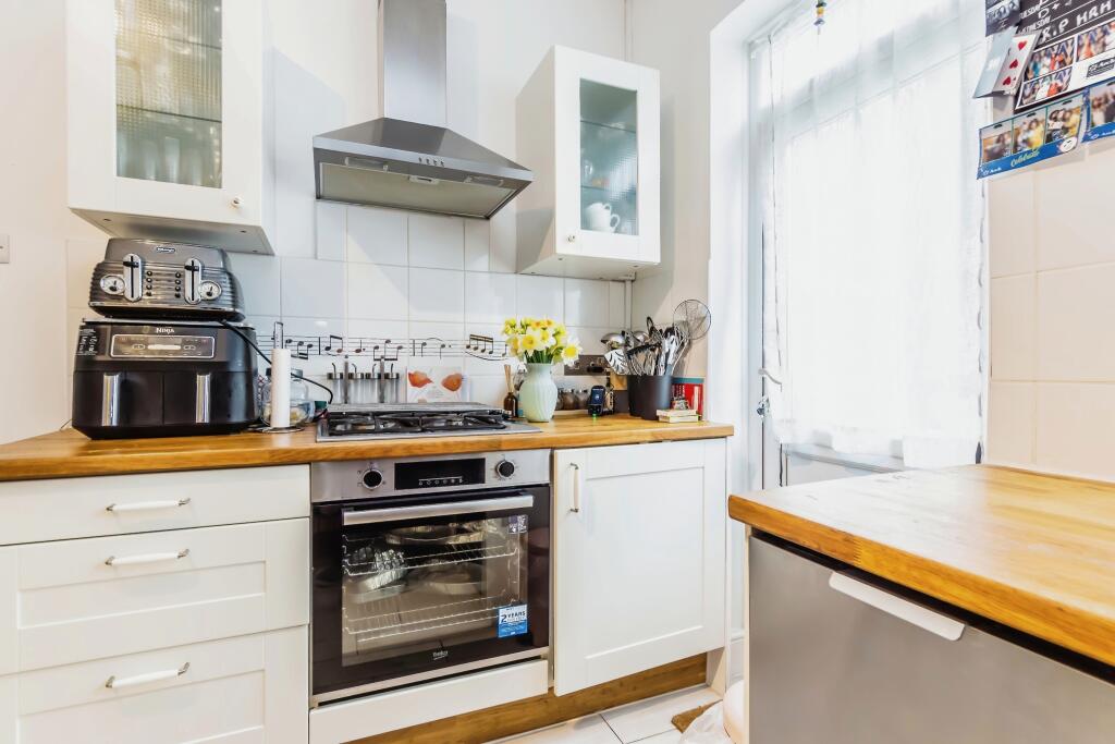 Additional image 8 of Birkbeck Road, Beckenham, BR3