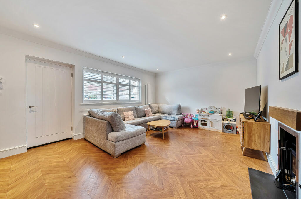 Additional image 17 of St Giles Close, Farnborough Village, Orpington, Kent, BR6