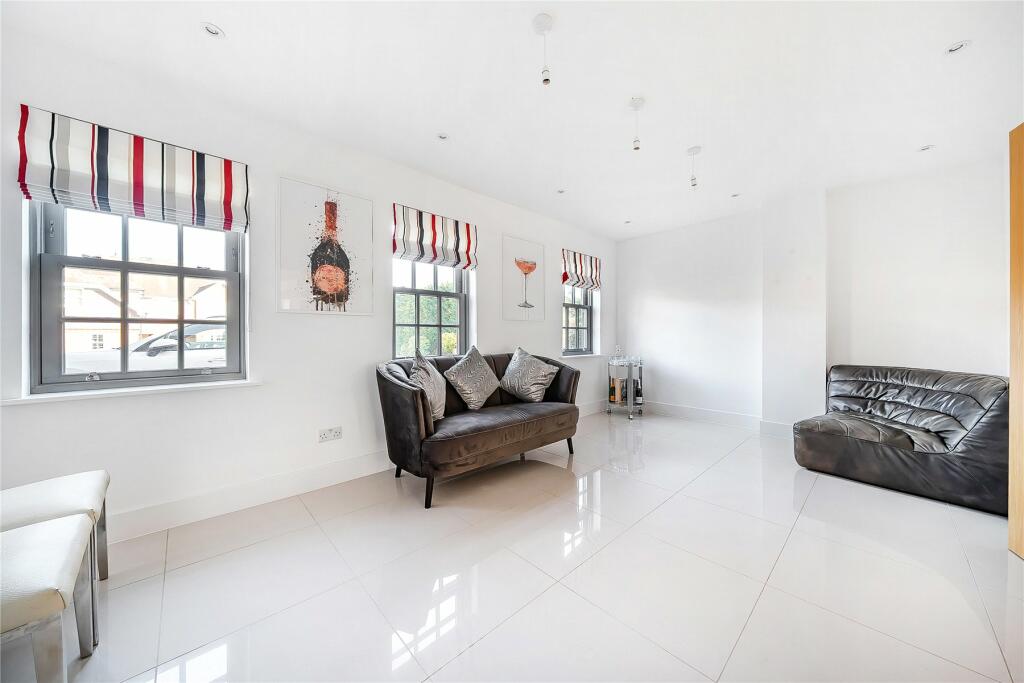 Additional image 10 of Birch Mead, Farnborough Park