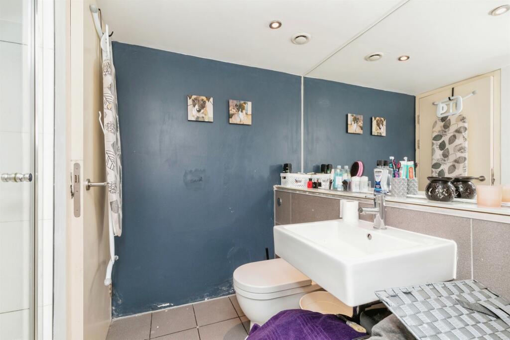 Additional image 12 of Lake Shore Drive, Bristol