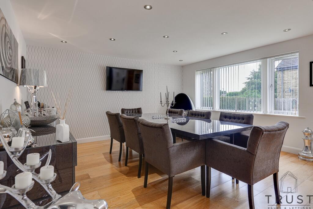 Additional image 10 of Bradford Road, Birkenshaw