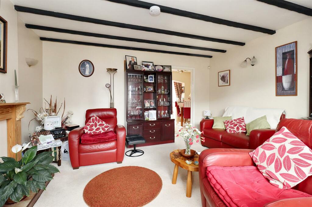 Additional image 6 of Attractive home close to riverbank walks