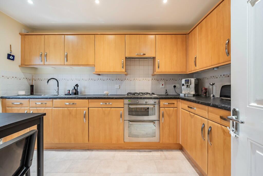 Additional image 12 of Barkway Drive, Farnborough, Orpington, Kent, BR6