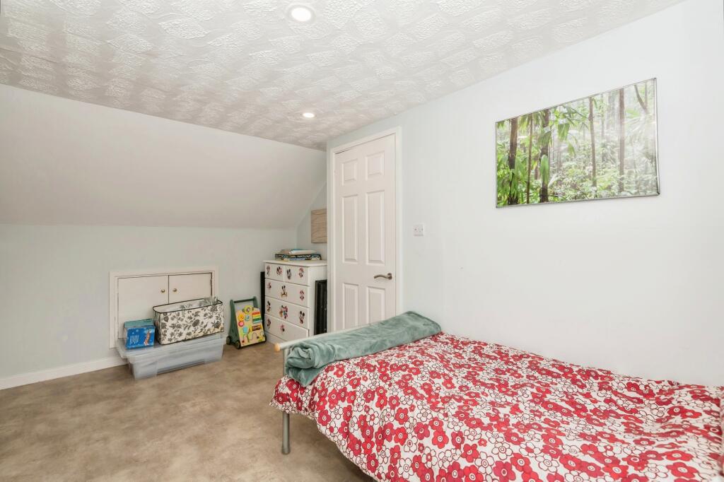 Additional image 16 of Oakleigh Avenue, Bradford, BD14