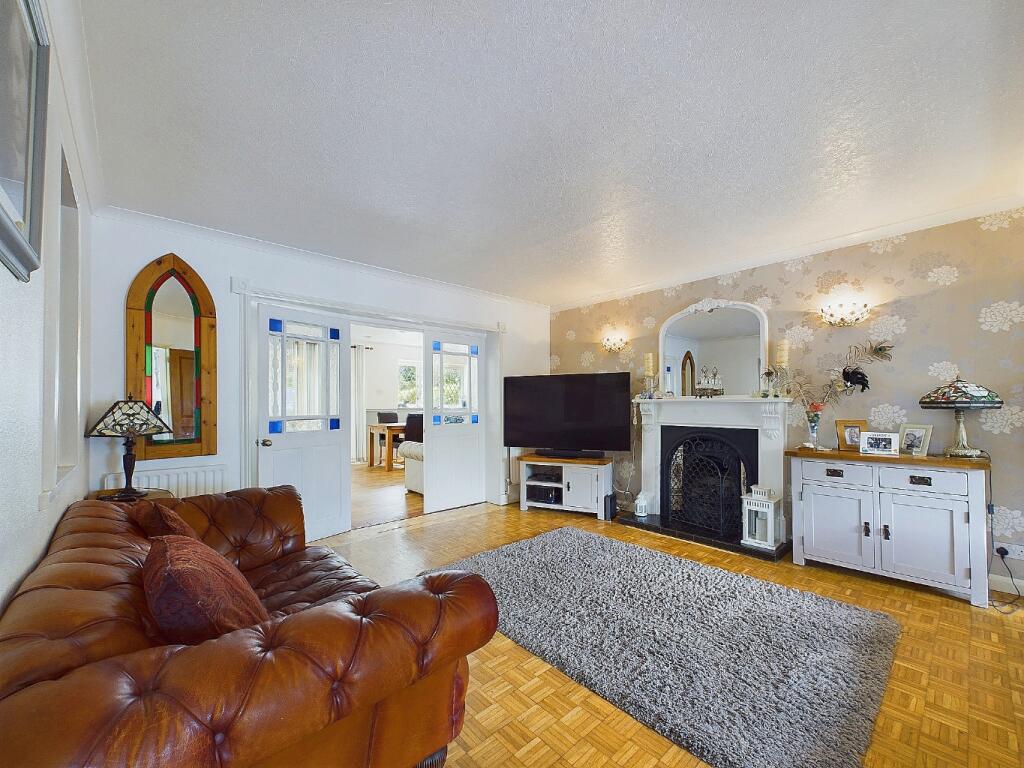 Additional image 29 of Marlings close