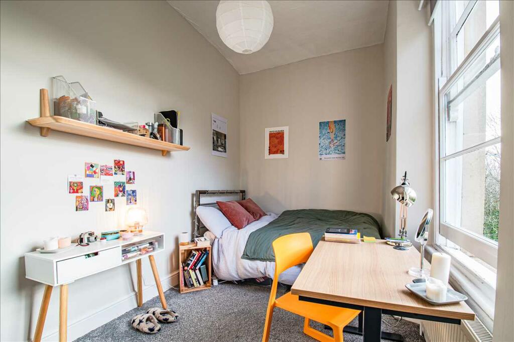 Additional image 11 of First Floor Flat, Osborne Road