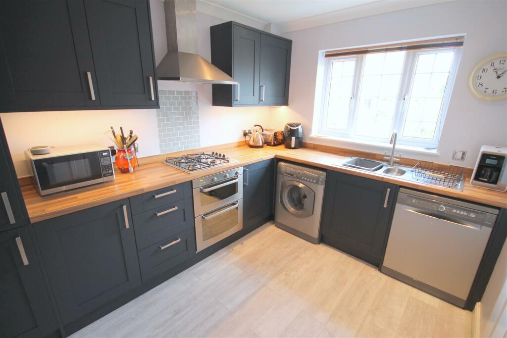 Additional image 3 of Cave Close, Downend, Bristol