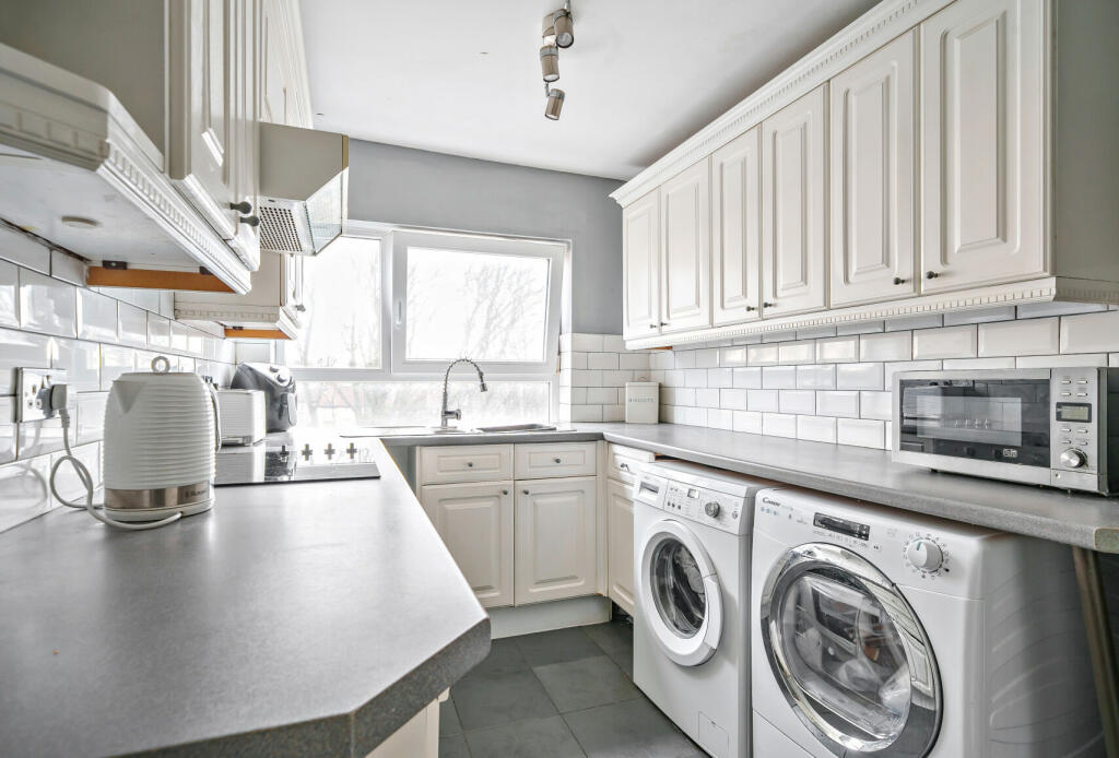 Additional image 5 of Cleeve Lodge Close, Bristol, Gloucestershire, BS16