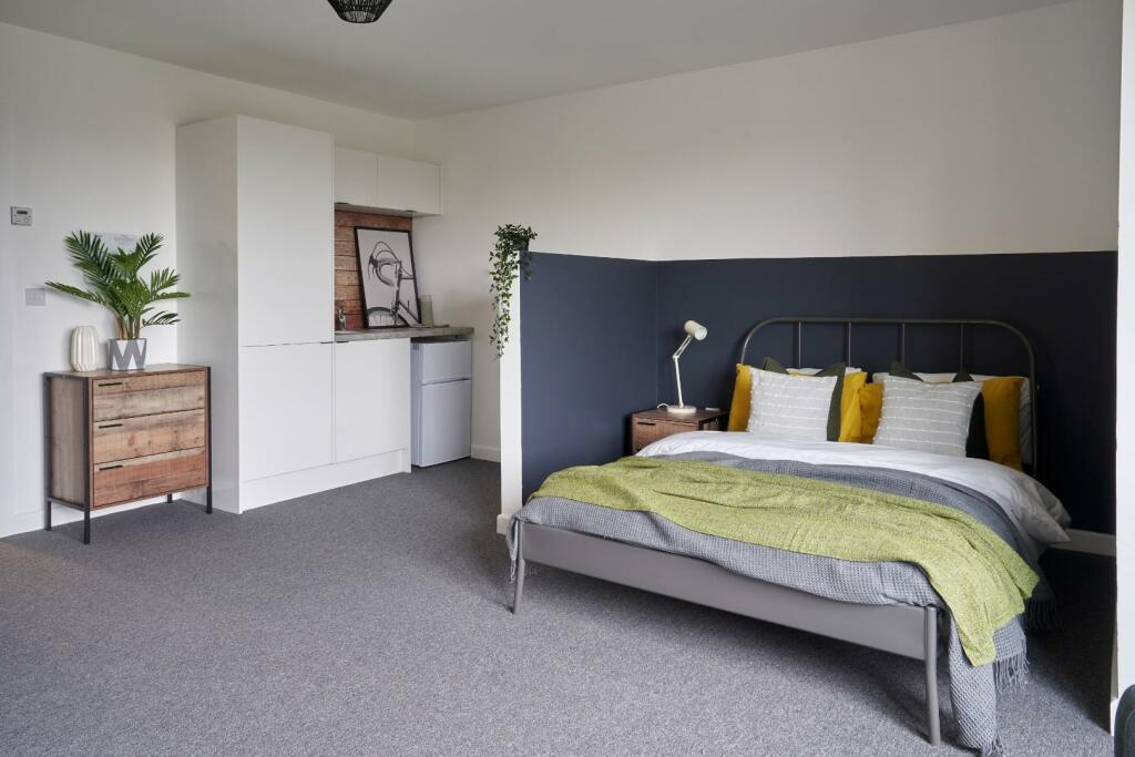 Additional image 18 of 98 Blackswarth Road, Three Crowns, Kings Court, Bristol