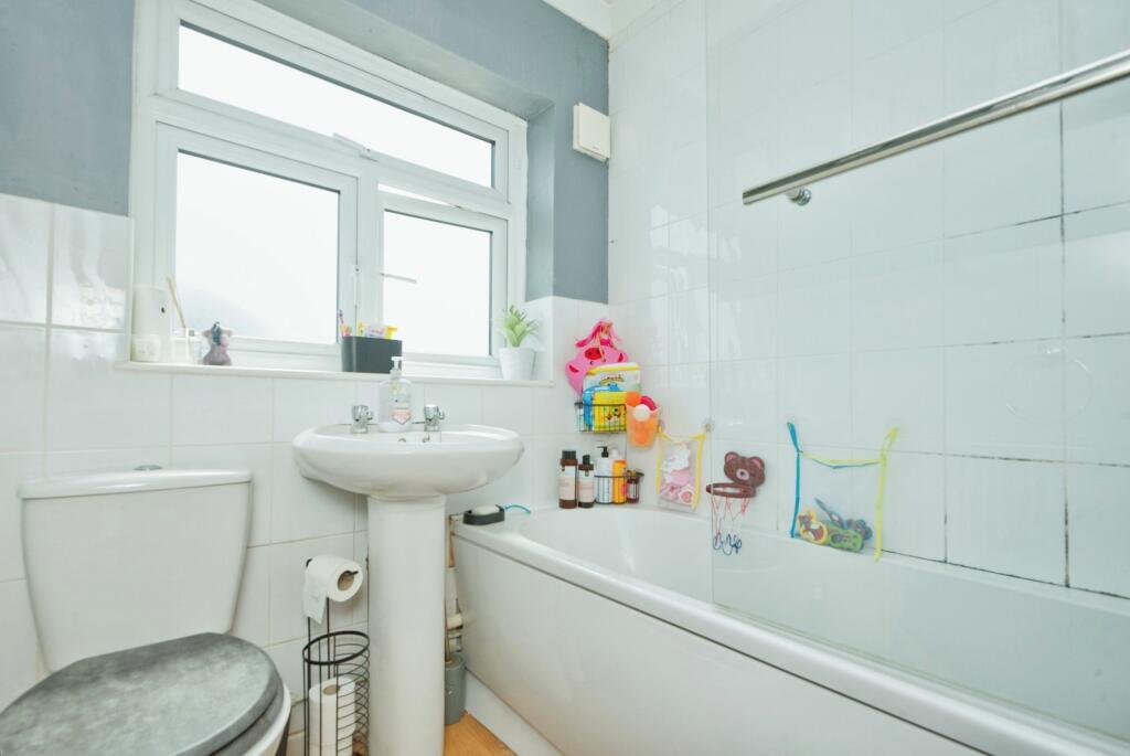 Additional image 22 of St. Austell Road, Weston-super-Mare - LARGE GARDEN