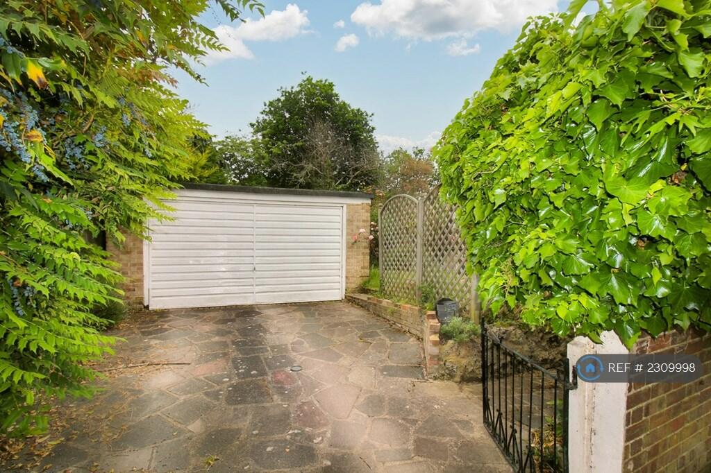 Additional image 2 of Hillbrow Road, Bromley, BR1