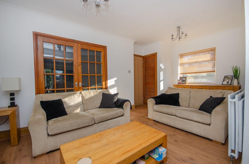 Additional image 5 of 1 Elmleigh Road, Mangotsfield, Bristol, BS16 9ES