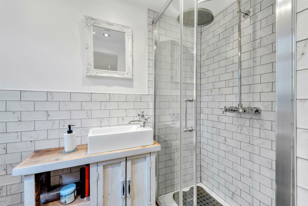 Additional image 8 of Park End, Bromley, BR1