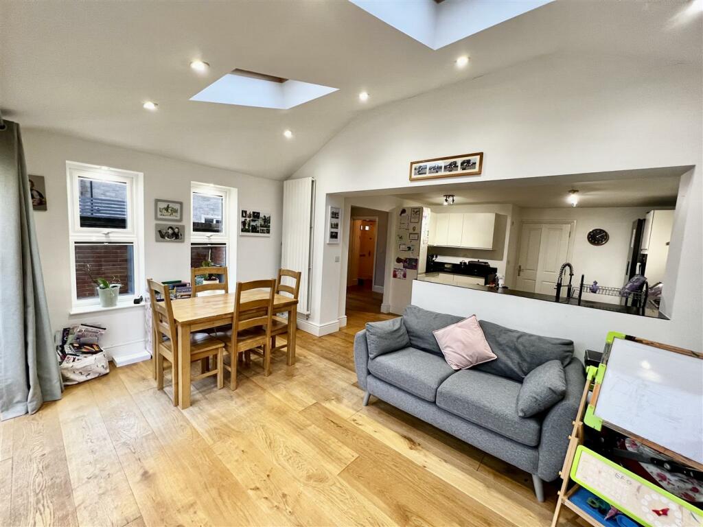 Additional image 30 of Thompson Way, West Wick - DECEPTIVE HOUSE!