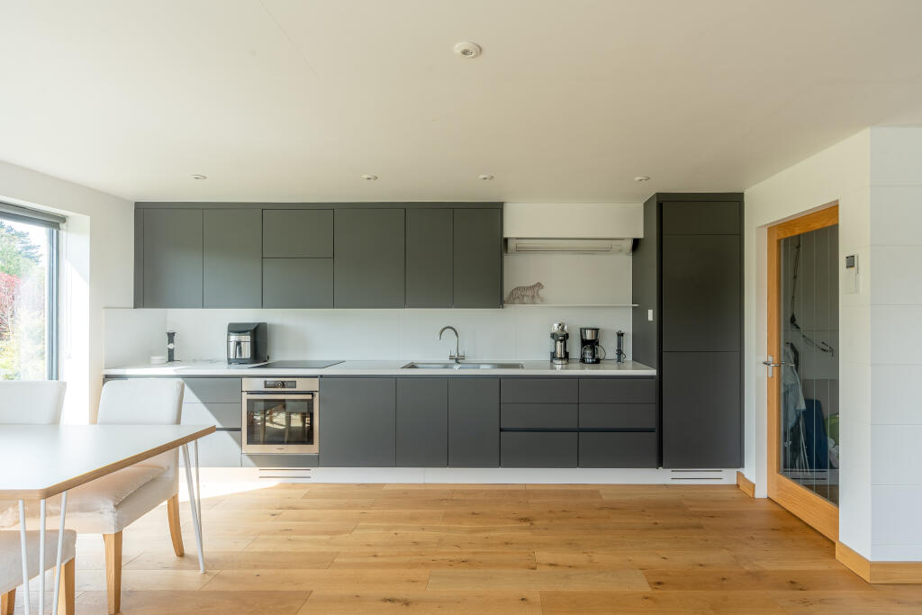 Additional image 38 of Cloud Nine, Church Road