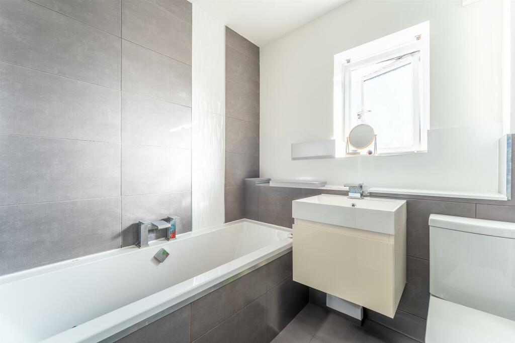 Additional image 13 of Blaisdon, Locking Castle - LARGER THAN AVERAGE HOME