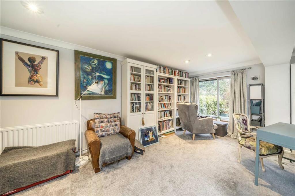 Additional image 11 of Clifford Avenue, Chislehurst