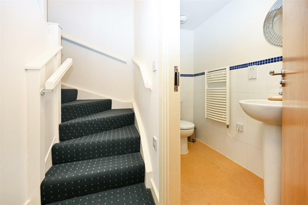 Additional image 7 of Meadow Road, Apperley Bridge, Bradford