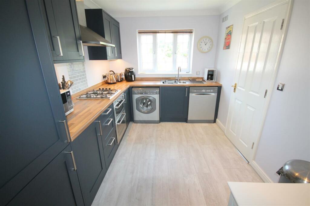 Additional image 14 of Cave Close, Downend, Bristol