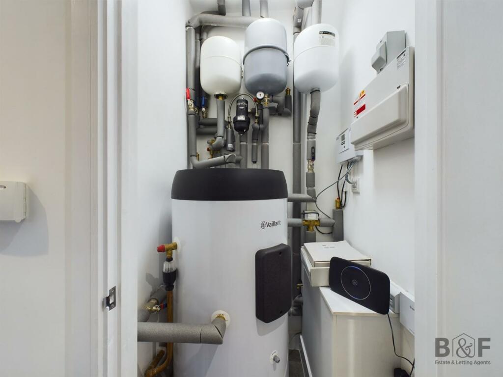 Additional image 9 of Oaklands Close, Mangotsfield