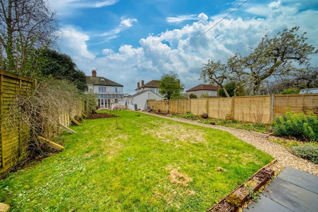 Additional image 15 of Exceptional extended family home in the village of Cleeve