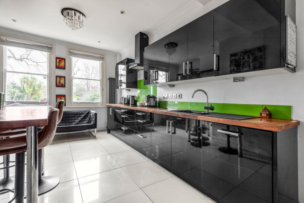 Additional image 4 of Alexandra Crescent, Bromley, BR1