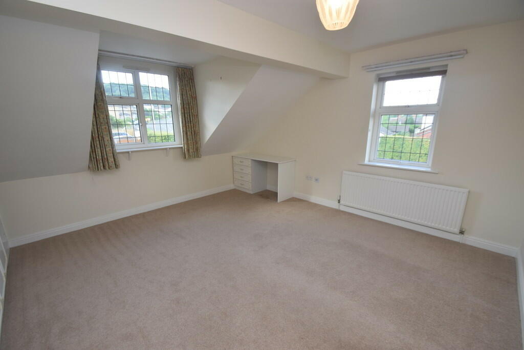 Additional image 10 of Nab Wood Drive, Shipley