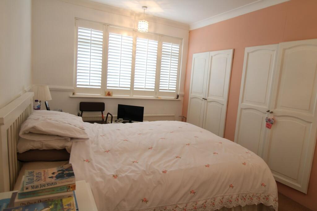 Additional image 8 of The Crescent, West Wickham, BR4