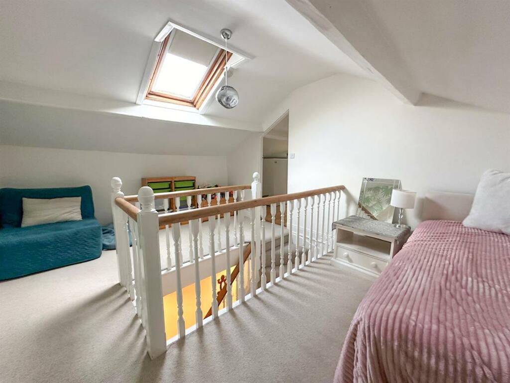 Additional image 31 of Acorn House, Pot Lane, Steeton,