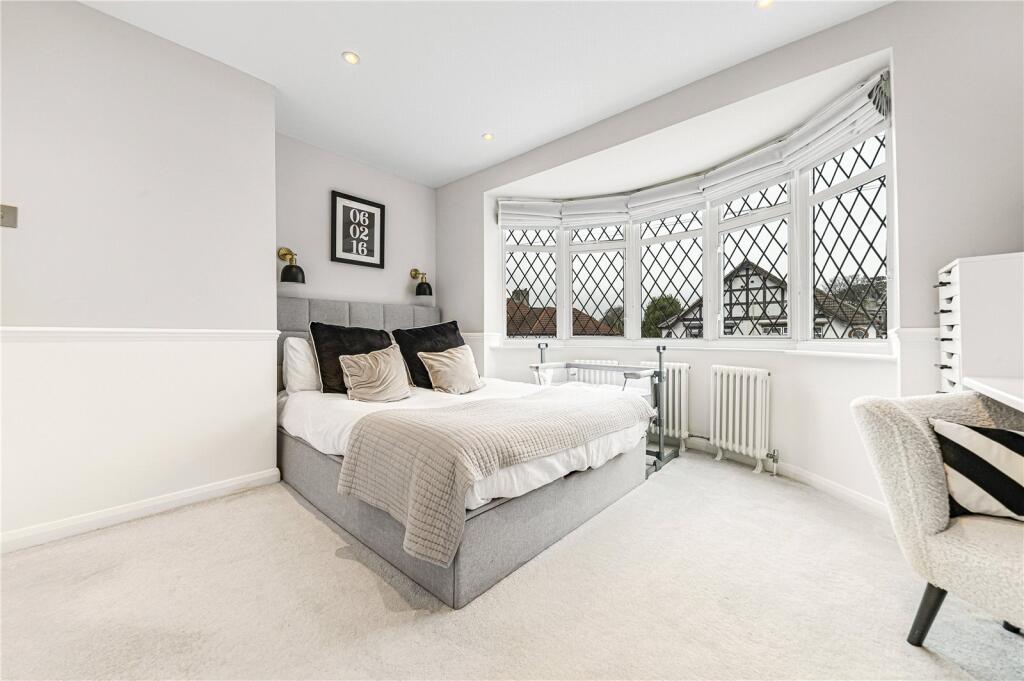 Additional image 6 of Hayes Wood Avenue, Bromley, BR2