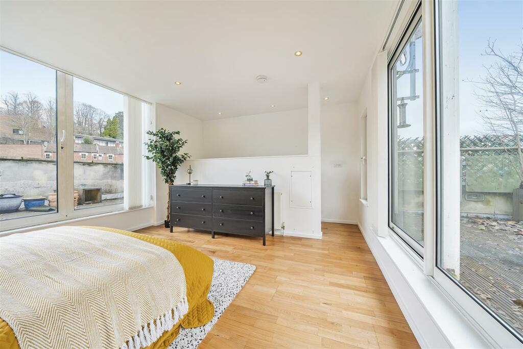 Additional image 13 of Gorse Lane, Clifton