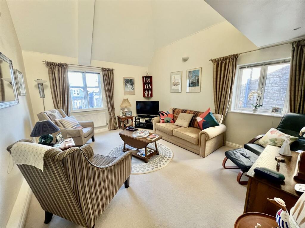 Additional image 14 of Stones Throw From Hill Road