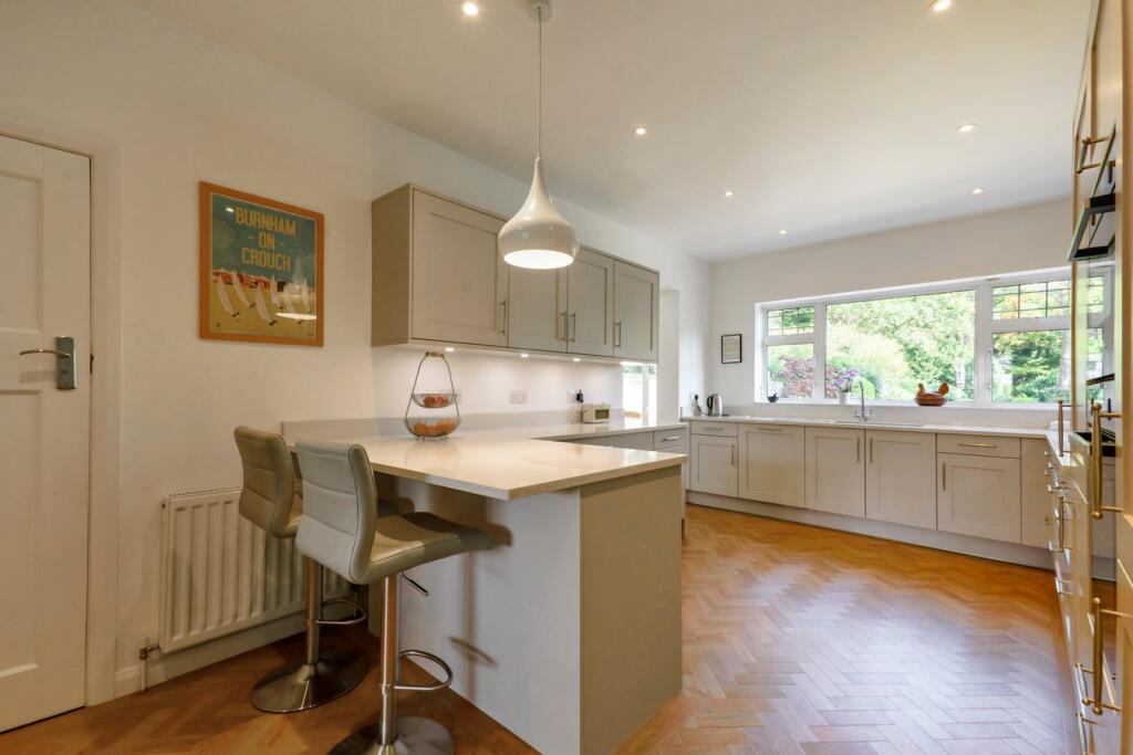 Additional image 25 of Walden Road, Chislehurst, BR7