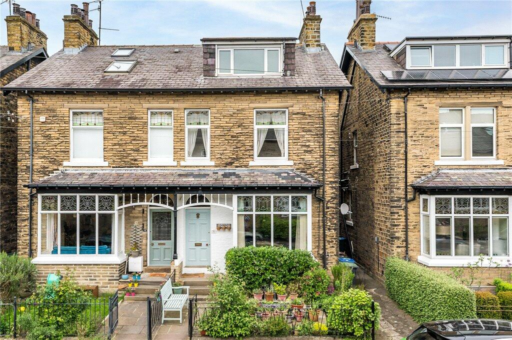 Avondale Crescent, Shipley, West Yorkshire, BD18