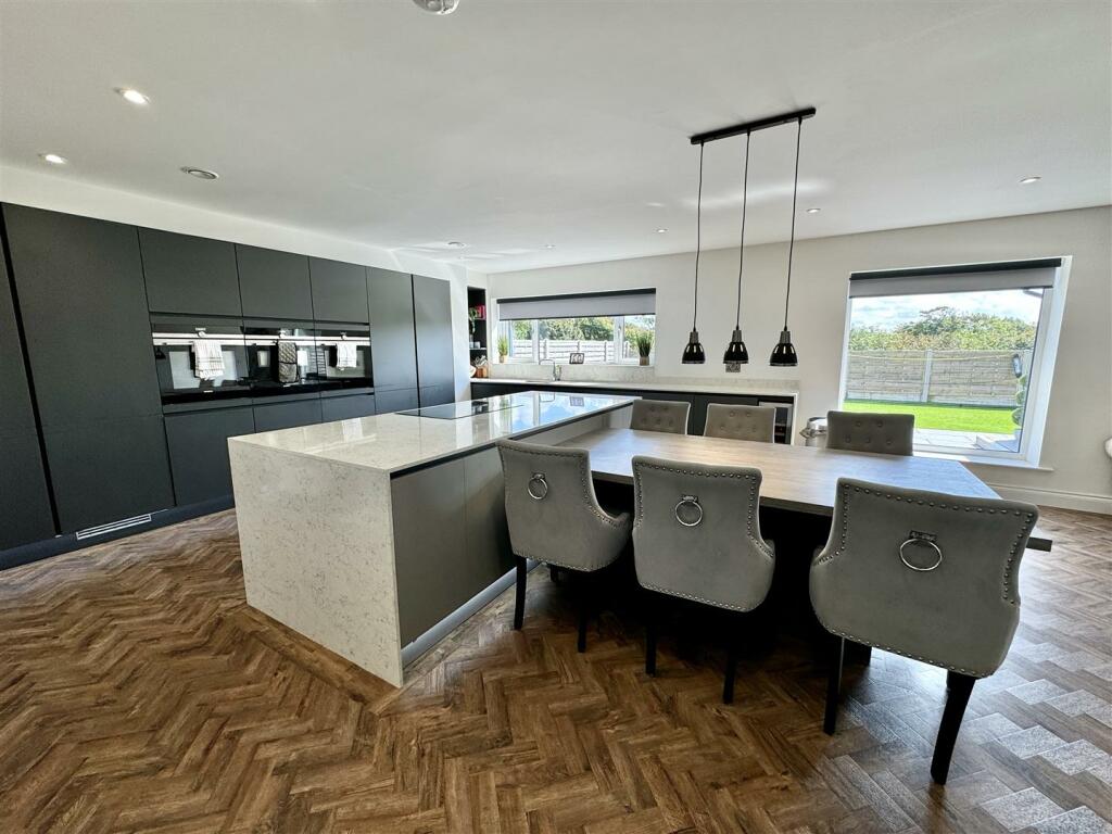 Additional image 4 of The Woodlands, Seaton