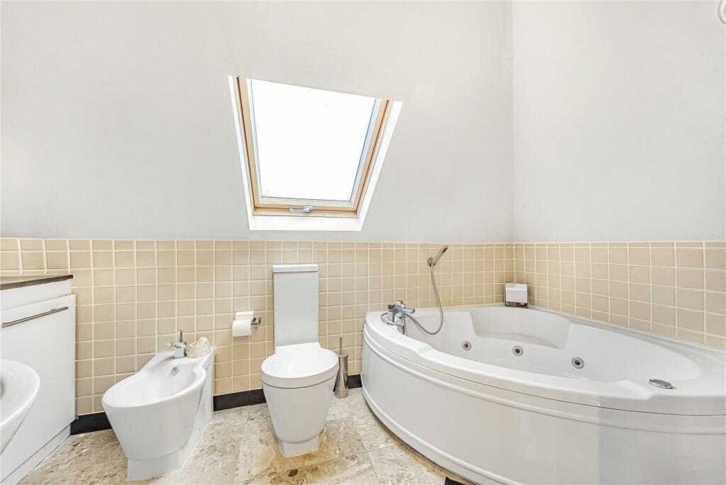 Additional image 15 of Hilldown Road, Bromley, BR2