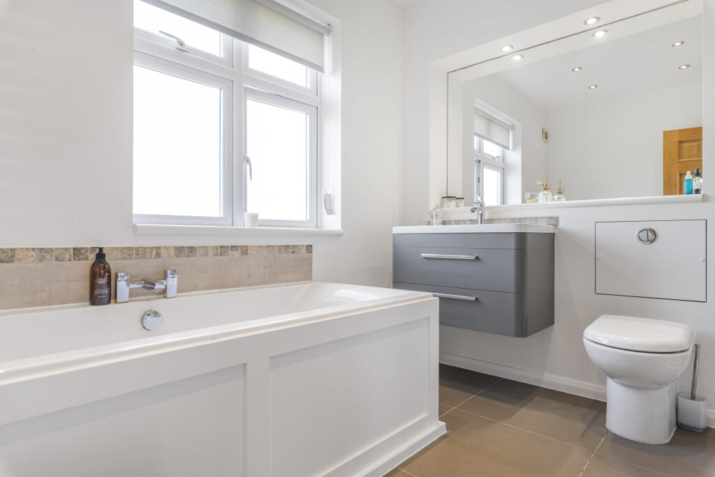 Additional image 15 of Gates Green Road, West Wickham