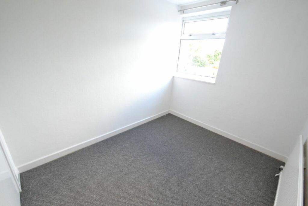 Additional image 8 of Westward Drive, Pill