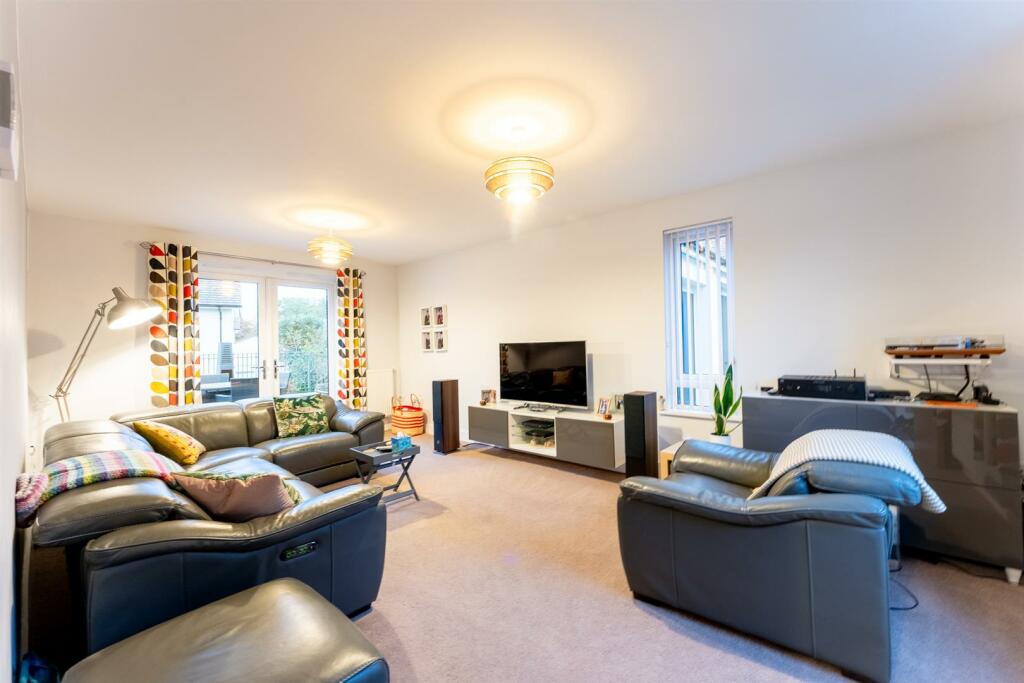 Additional image 7 of Farnborough Road, Locking Parklands - A MUST VIEW