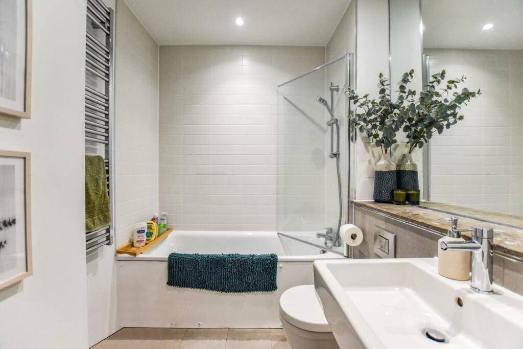 Additional image 12 of Copper Building, Lake Shore Drive, Bristol