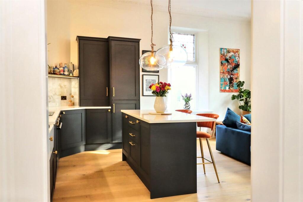 Additional image 5 of Beautiful ground floor apartment in Mid Clevedon